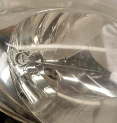 Optique avant principal droit (feux)(phare) TOYOTA YARIS 2