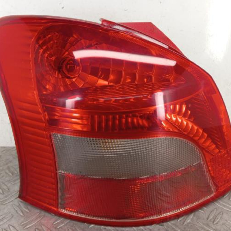 Feu arriere principal gauche (feux) TOYOTA YARIS 2