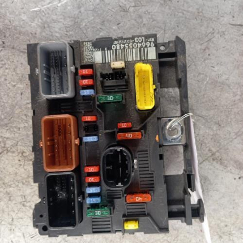 Boitier servitude moteur (BSM) PEUGEOT 1007 Boitier servitude moteur (BSM) PEUGEOT 1007
