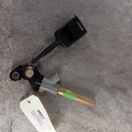 Attache ceinture avant droit PEUGEOT 106 Photo n°1