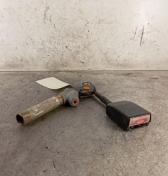 Attache ceinture avant gauche PEUGEOT 106
