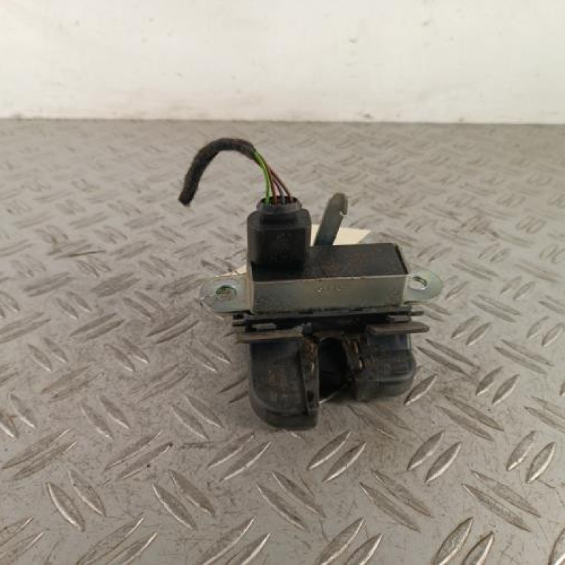 Serrure de hayon SEAT IBIZA 4 Serrure de hayon SEAT IBIZA 4