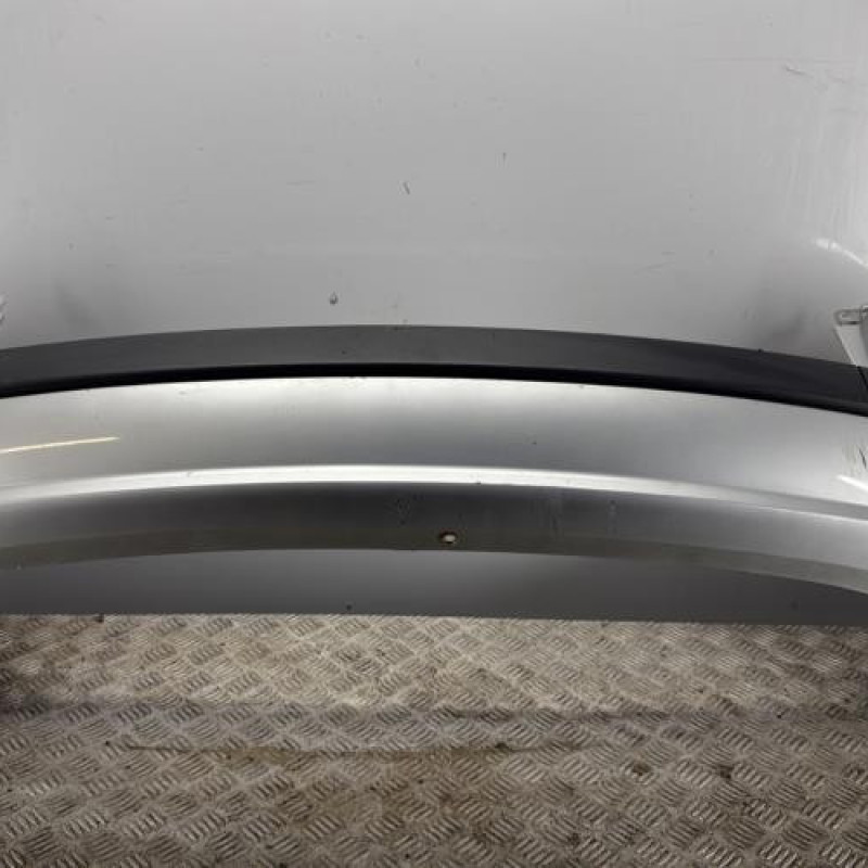 Pare choc arriere RENAULT CLIO 3