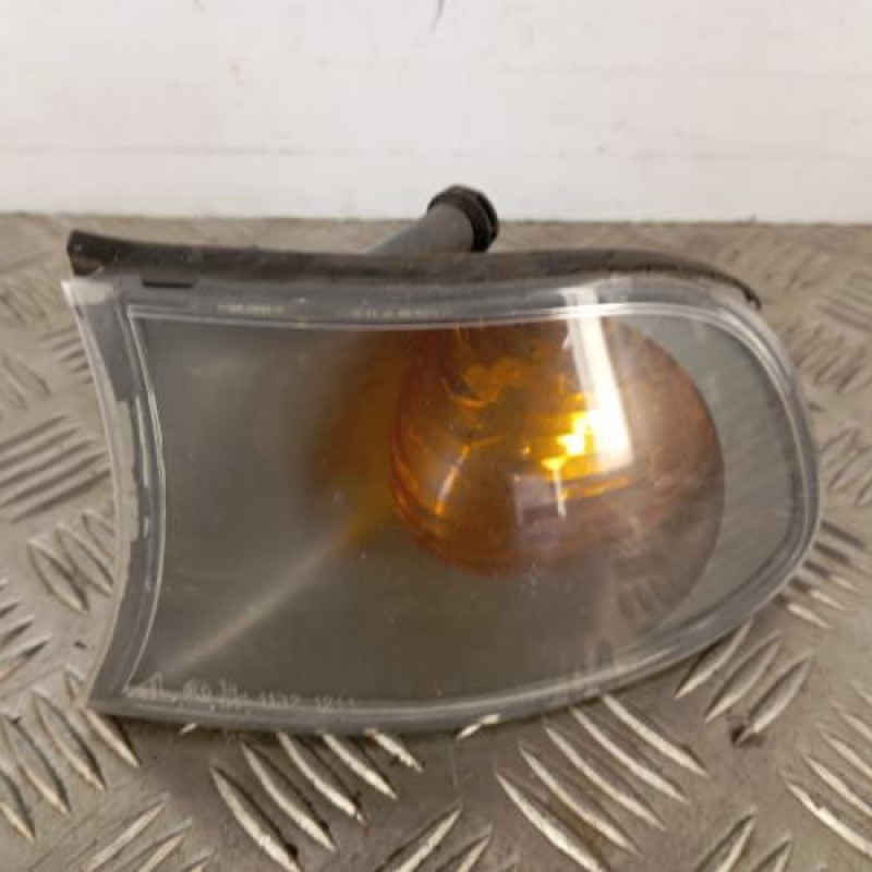 Optique avant secondaire gauche (feux)(clignotant) BMW SERIE 3 E46