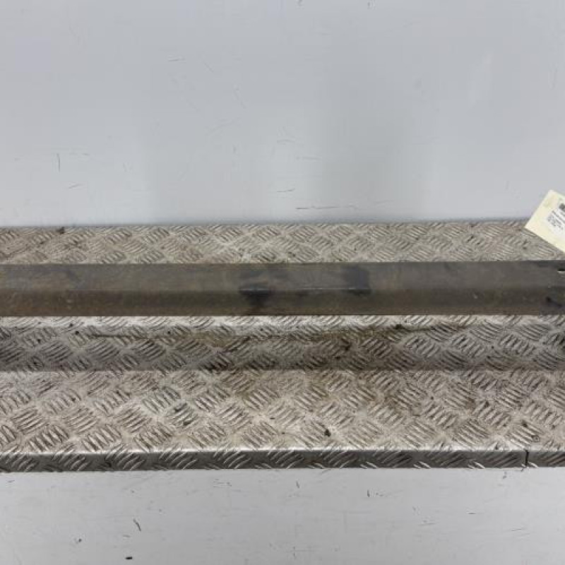 Renfort pare choc arriere (traverse) TOYOTA YARIS 2