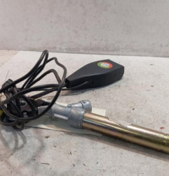 Attache ceinture avant gauche RENAULT CLIO 2