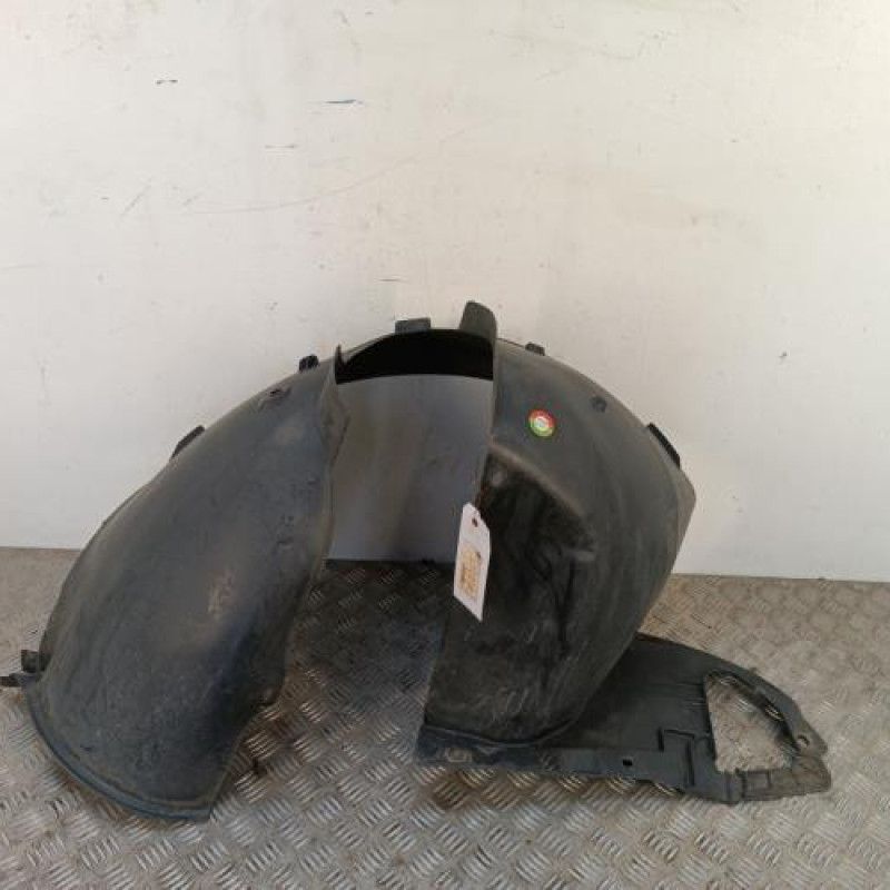 Pare boue avant gauche PEUGEOT 207 Pare boue avant gauche PEUGEOT 207