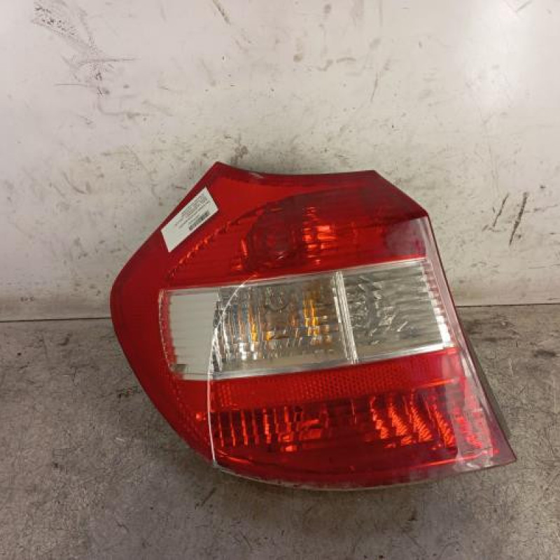 Feu arriere principal gauche (feux) BMW SERIE 1 E87 Feu arriere principal gauche (feux) BMW SERIE 1 E87