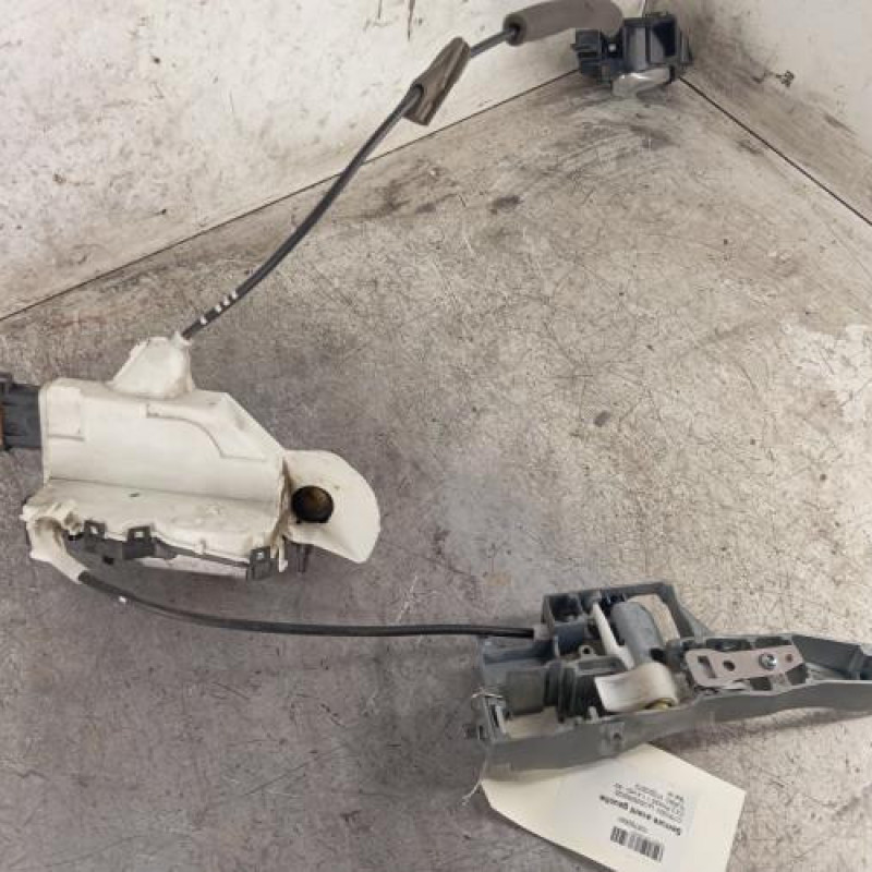 Serrure avant gauche CITROEN C3 2 Serrure avant gauche CITROEN C3 2