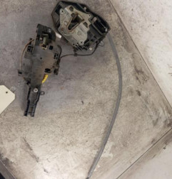 Serrure avant gauche BMW SERIE 1 E87