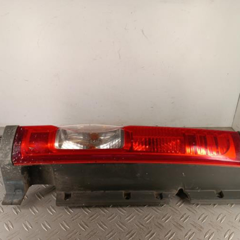 Feu arriere principal gauche (feux) RENAULT TRAFIC 2