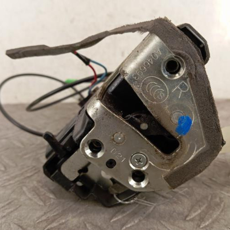 Serrure arriere droit TOYOTA AURIS 1 Serrure arriere droit TOYOTA AURIS 1