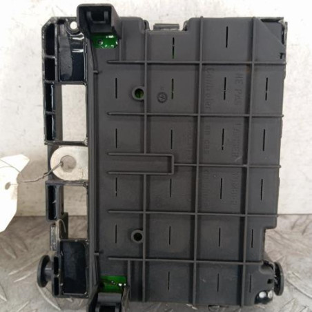 Boitier servitude moteur (BSM) PEUGEOT 406