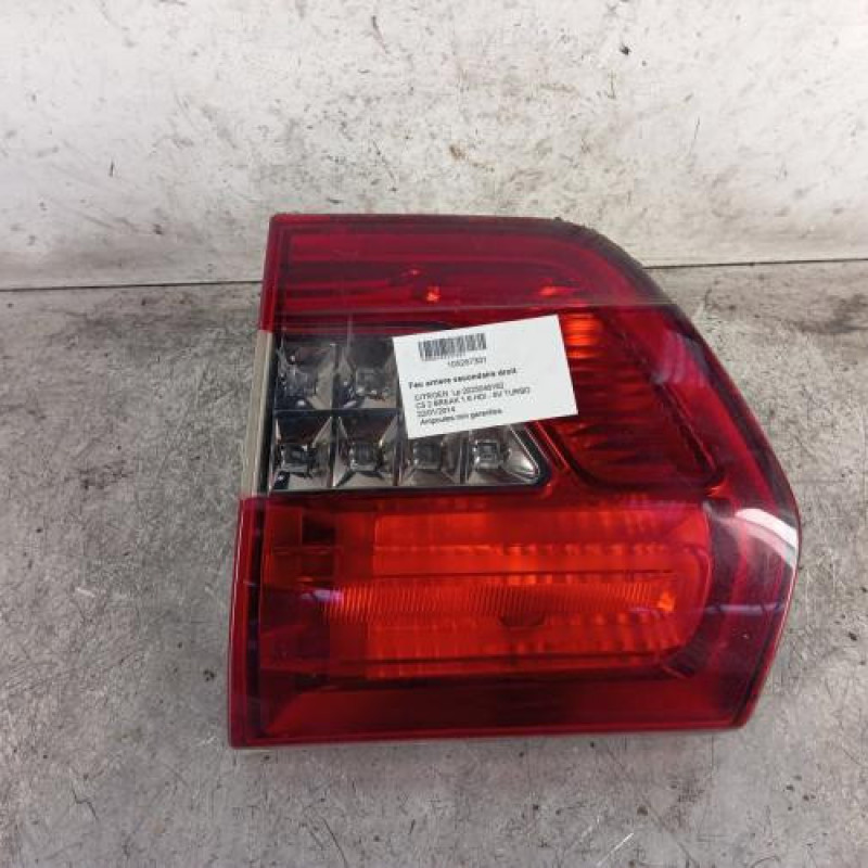 Feu arriere secondaire droit (feux) CITROEN C5 2 Feu arriere secondaire droit (feux) CITROEN C5 2