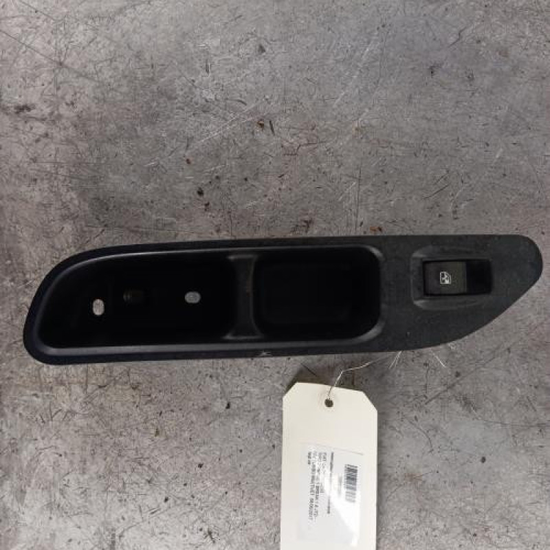 Interrupteur de leve vitre avant droit FIAT TIPO 2
