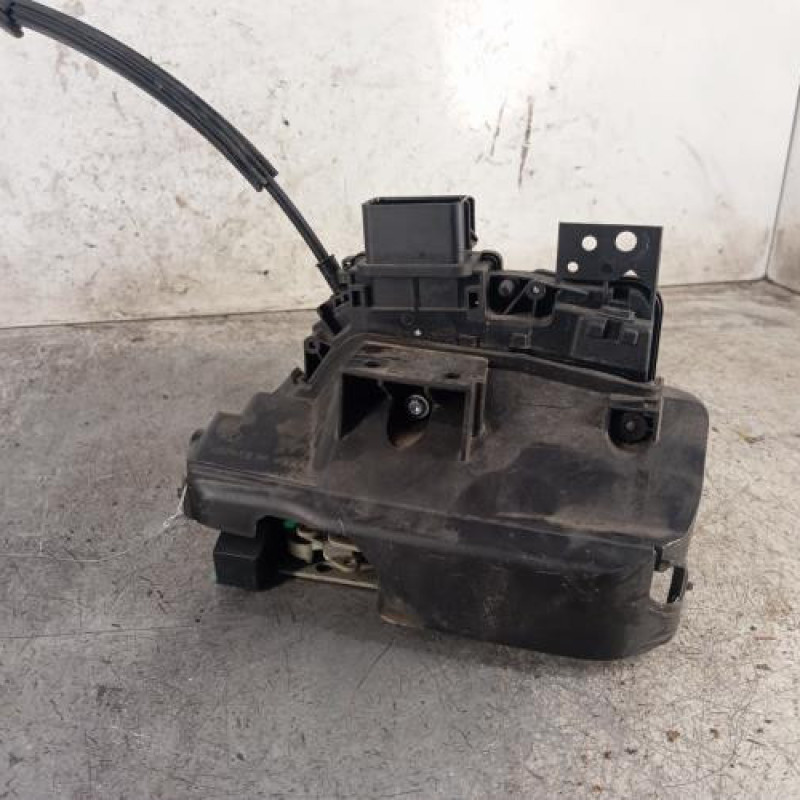 Serrure avant gauche FORD B-MAX Serrure avant gauche FORD B-MAX