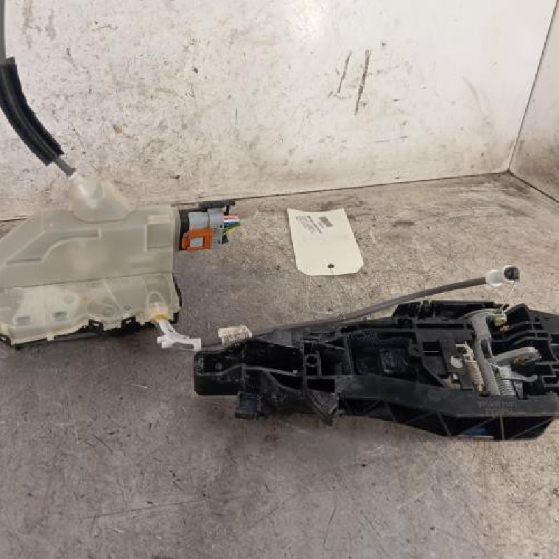Serrure arriere droit PEUGEOT 2008 2 Serrure arriere droit PEUGEOT 2008 2