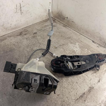 Serrure avant droit PEUGEOT 2008 2