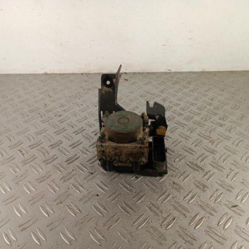Bloc ABS (freins anti-blocage) DACIA DUSTER 1 Bloc ABS (freins anti-blocage) DACIA DUSTER 1