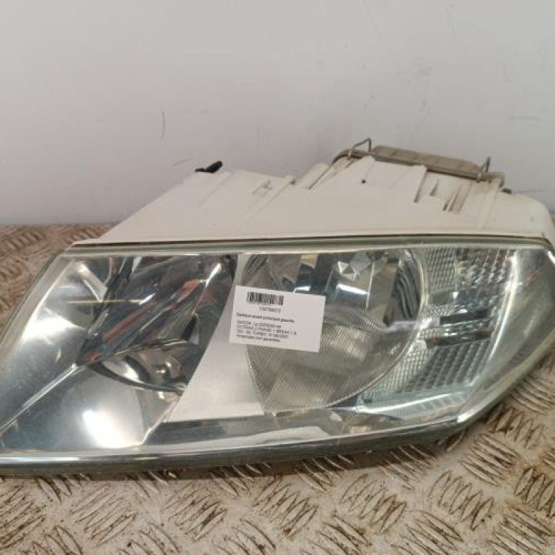 Optique avant principal gauche (feux)(phare) SKODA OCTAVIA 2
