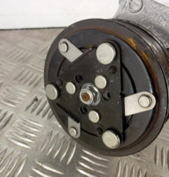 Compresseur clim RENAULT MEGANE 4