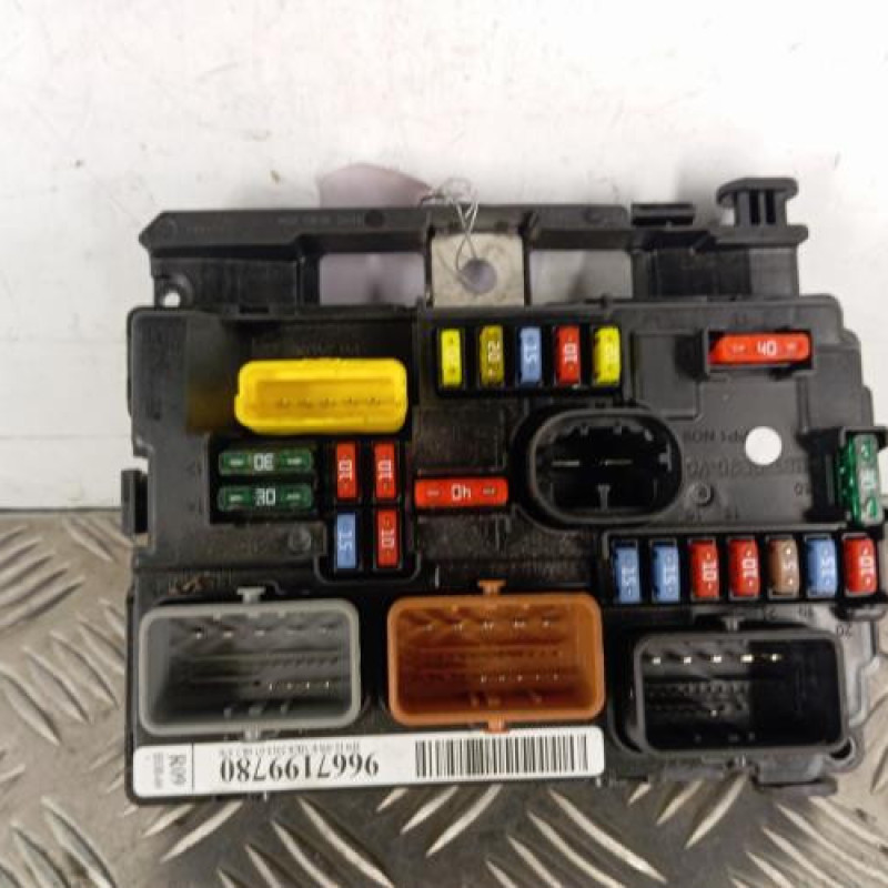 Boitier servitude moteur (BSM) PEUGEOT 207 Boitier servitude moteur (BSM) PEUGEOT 207