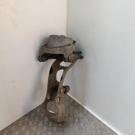 Support pivot avant droit PEUGEOT 407 Photo n°1