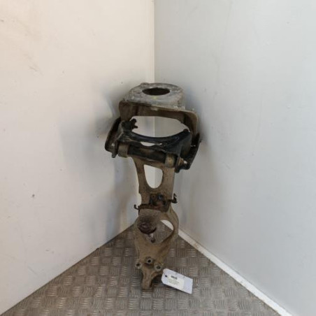 Support pivot avant droit PEUGEOT 407