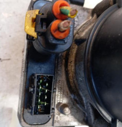 Pompe de direction CITROEN C4 1 Photo n°4
