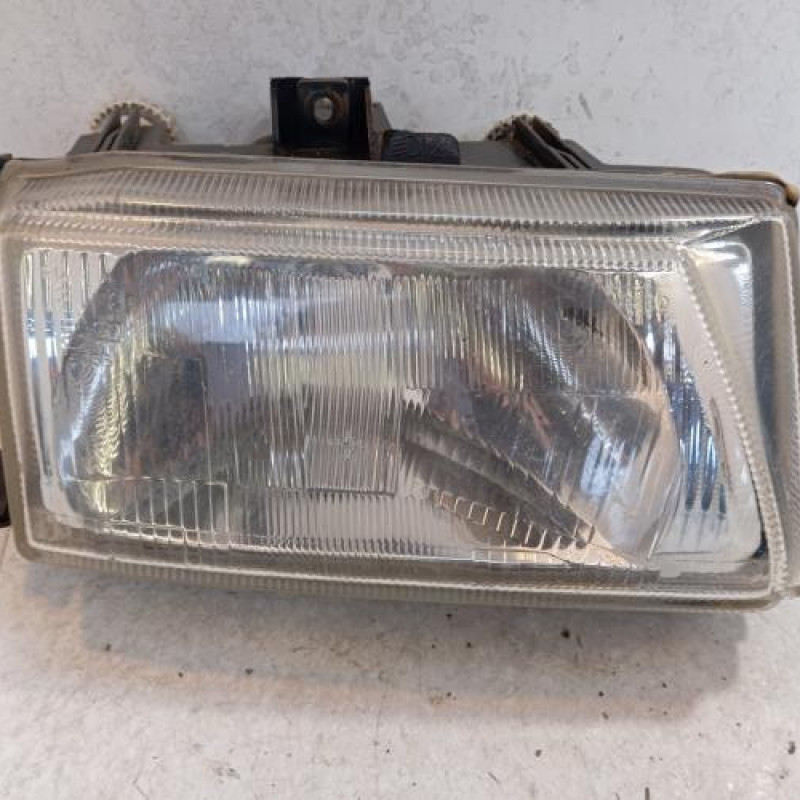 Optique avant principal droit (feux)(phare) SEAT IBIZA 2