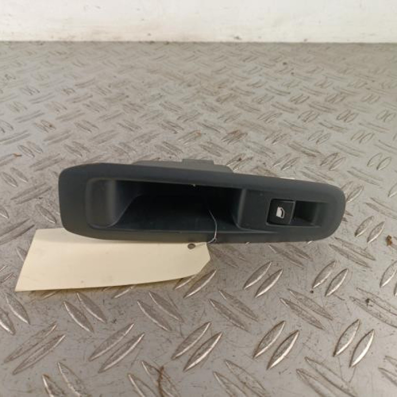 Interrupteur de leve vitre arriere gauche PEUGEOT 308 2