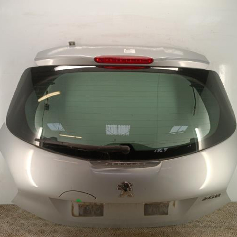 Malle/Hayon arriere PEUGEOT 208 1