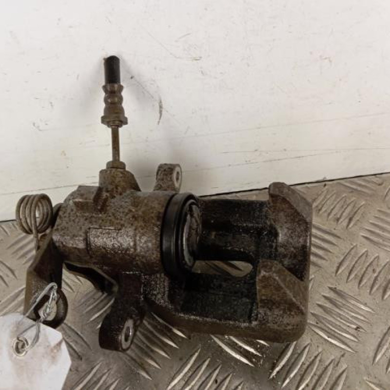 Etrier arriere gauche (freinage) CITROEN C3 3 SOCIETE Etrier arriere gauche (freinage) CITROEN C3 3 SOCIETE