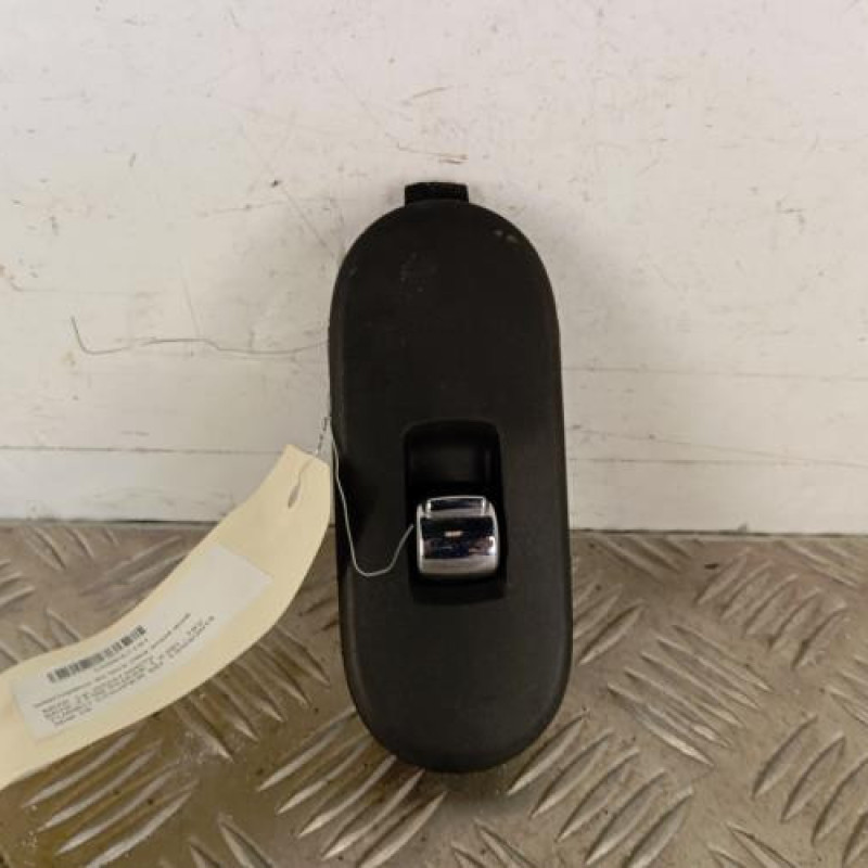 Interrupteur de leve vitre avant droit MINI MINI 3 F56