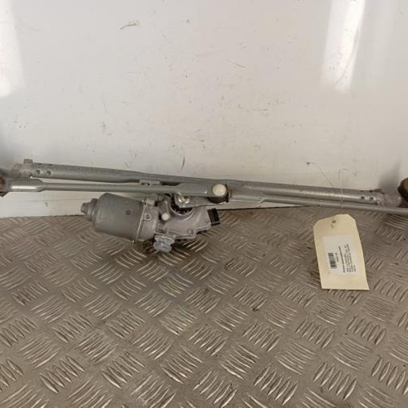 Moteur essuie glace avant MINI MINI 3 F56 Moteur essuie glace avant MINI MINI 3 F56