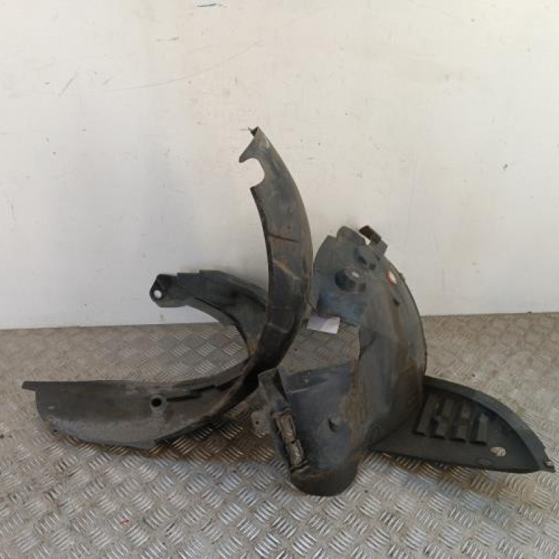 Pare boue avant gauche RENAULT KANGOO 1 Pare boue avant gauche RENAULT KANGOO 1