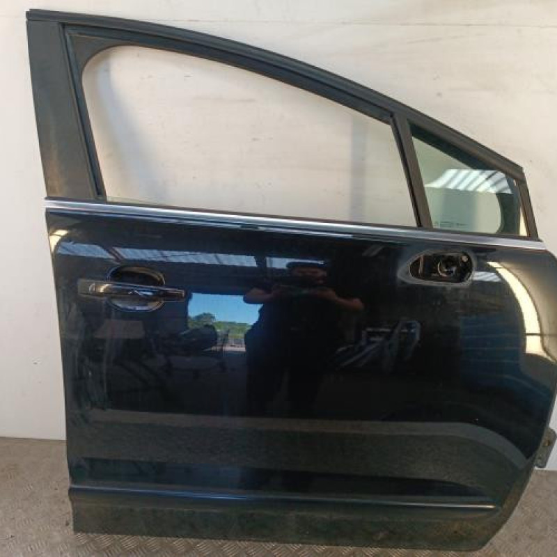 Porte avant droit PEUGEOT 5008 1