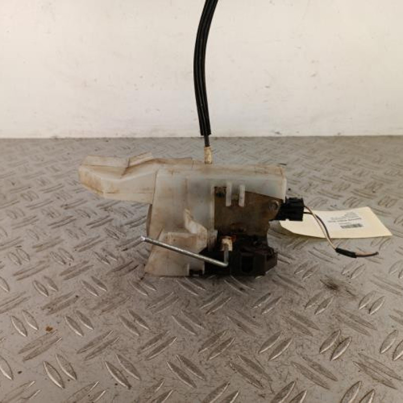 Serrure avant droit RENAULT CLIO 2