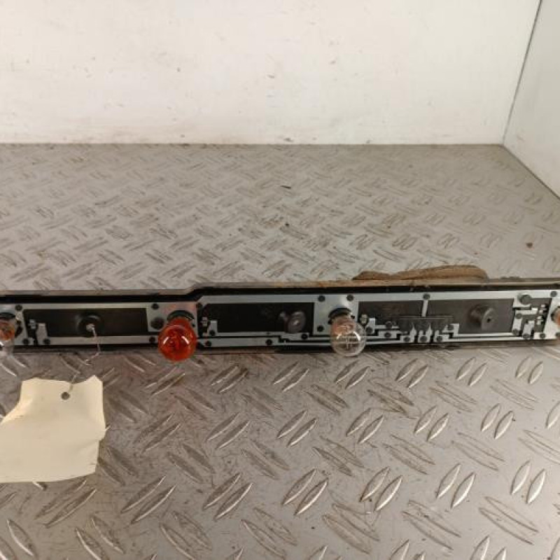 Platine feu arriere droit FORD C-MAX 1 Platine feu arriere droit FORD C-MAX 1