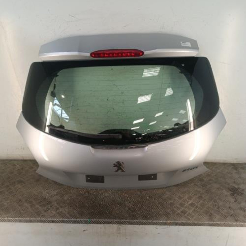 Malle/Hayon arriere PEUGEOT 208 1