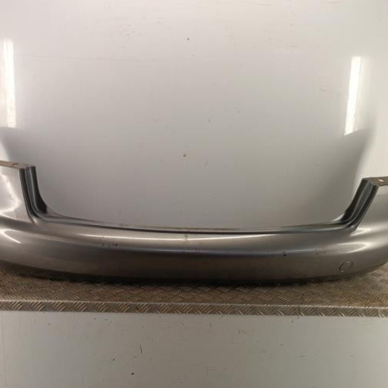 Pare choc arriere VOLKSWAGEN TOURAN 1