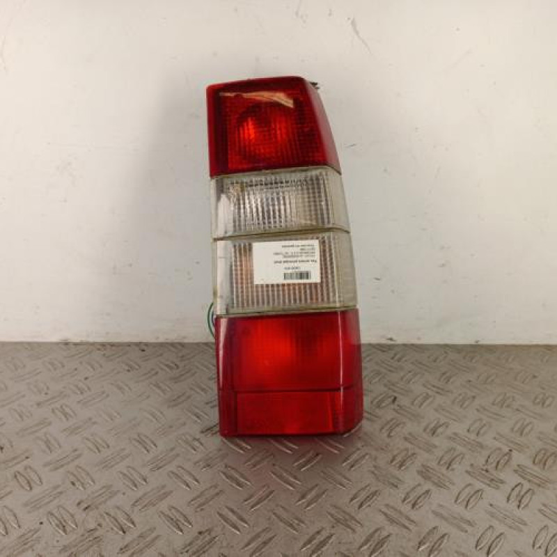 Feu arriere principal droit (feux) VOLVO 940 Feu arriere principal droit (feux) VOLVO 940