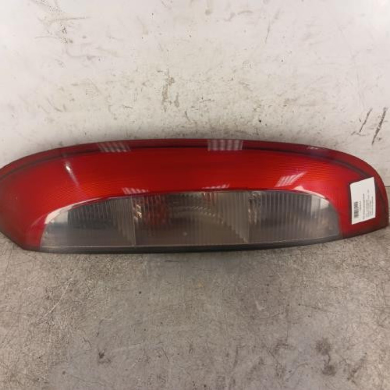 Feu arriere principal droit (feux) OPEL CORSA C Feu arriere principal droit (feux) OPEL CORSA C