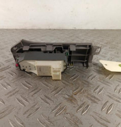 Interrupteur de leve vitre avant gauche TOYOTA YARIS 2