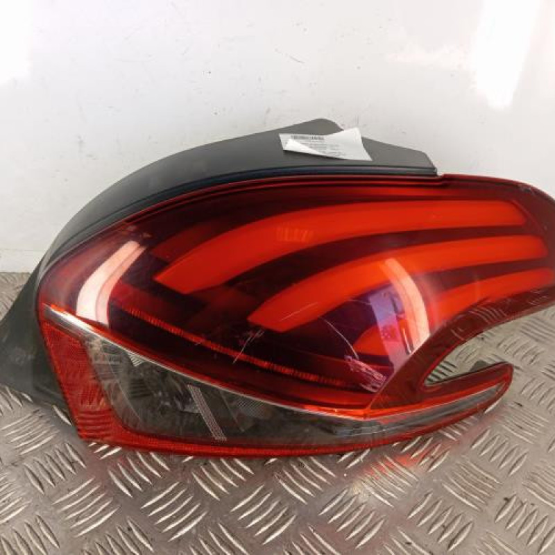 Feu arriere principal droit (feux) PEUGEOT 208 1