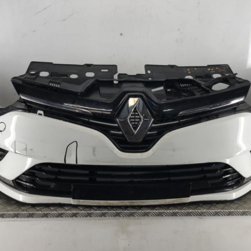 Pare choc avant RENAULT CLIO 4