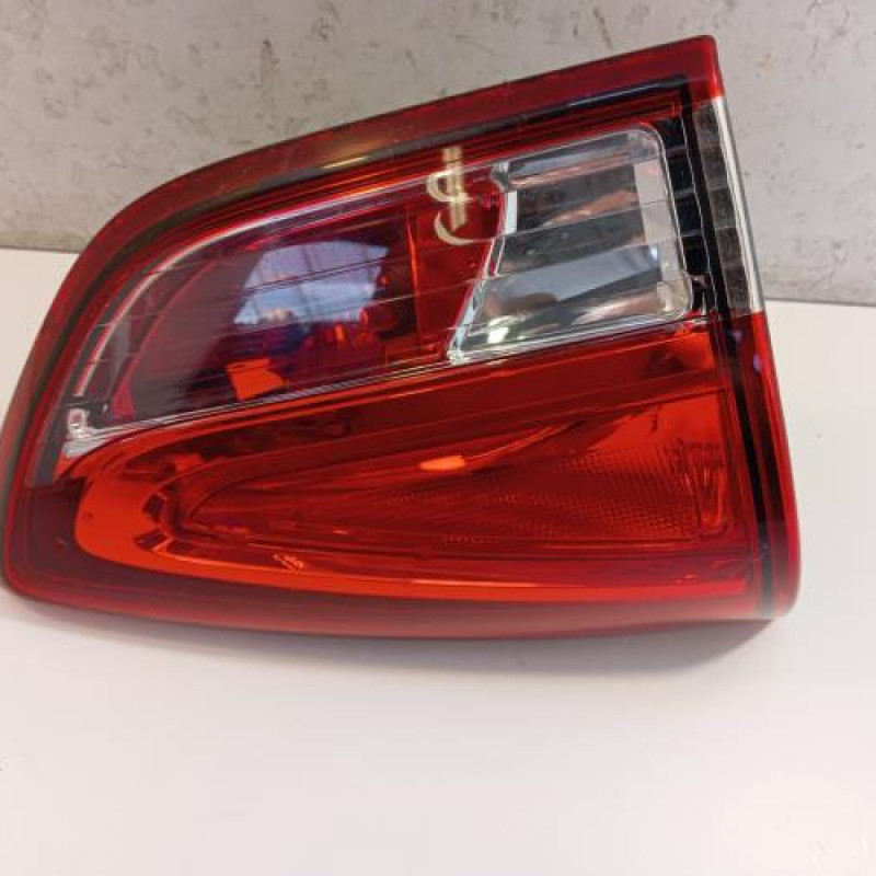 Feu arriere secondaire gauche (feux) RENAULT CLIO 4 Feu arriere secondaire gauche (feux) RENAULT CLIO 4