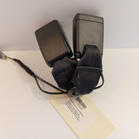 Attache ceinture arriere gauche RENAULT CLIO 4