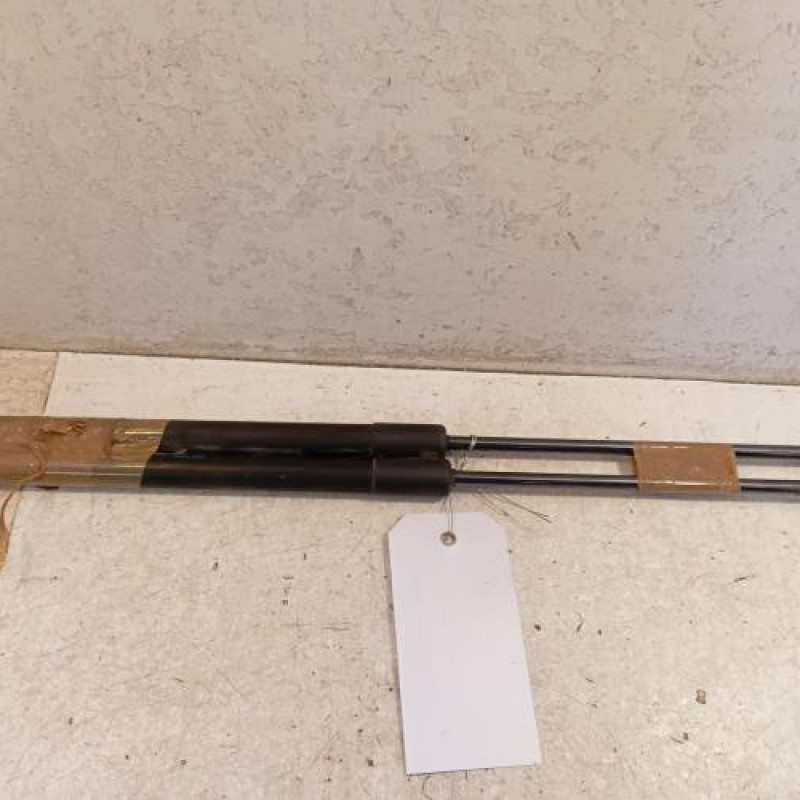 Verin de coffre SKODA FABIA 2 Verin de coffre SKODA FABIA 2