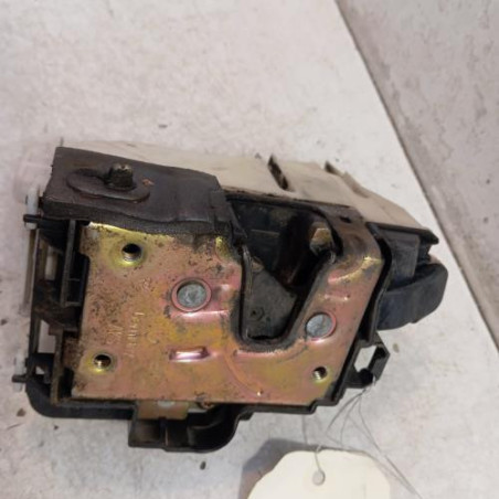 Serrure arriere droit VOLKSWAGEN GOLF 3 Photo n°1